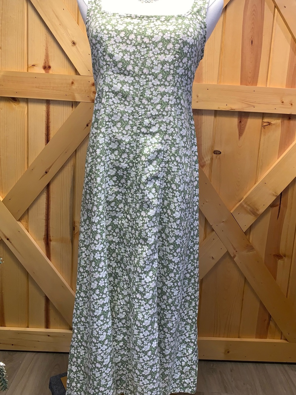 Cottagecore feminine White Green Floral Maxi Dress XS Stretch